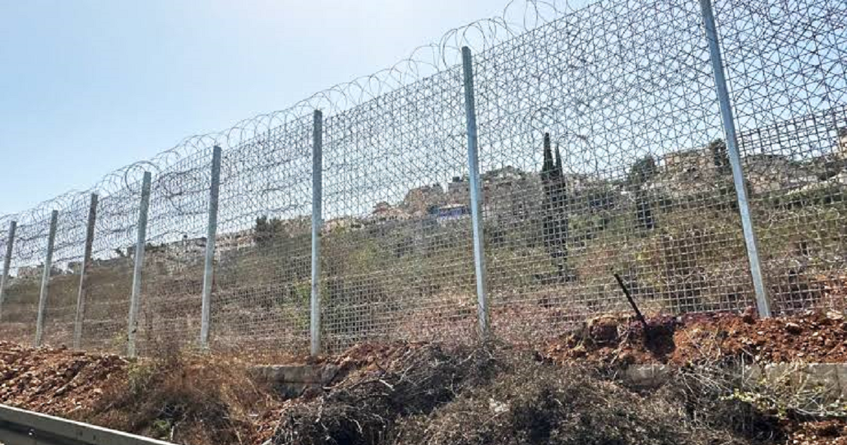سنجل تحت الحصار.. عزل كامل لبلدة فلسطينية في قلب المشروع الاستيطاني